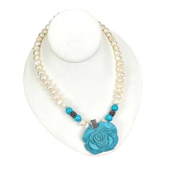 Handmade Freshwater Pearl Fau Turquoise Bead Flower Necklace With Intricate Flor - Picture 1 of 8